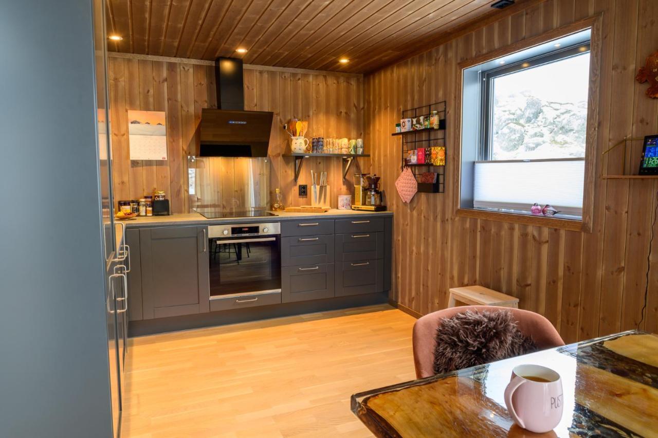 Superior Cabin Ballstad Lofoten Eksteriør billede