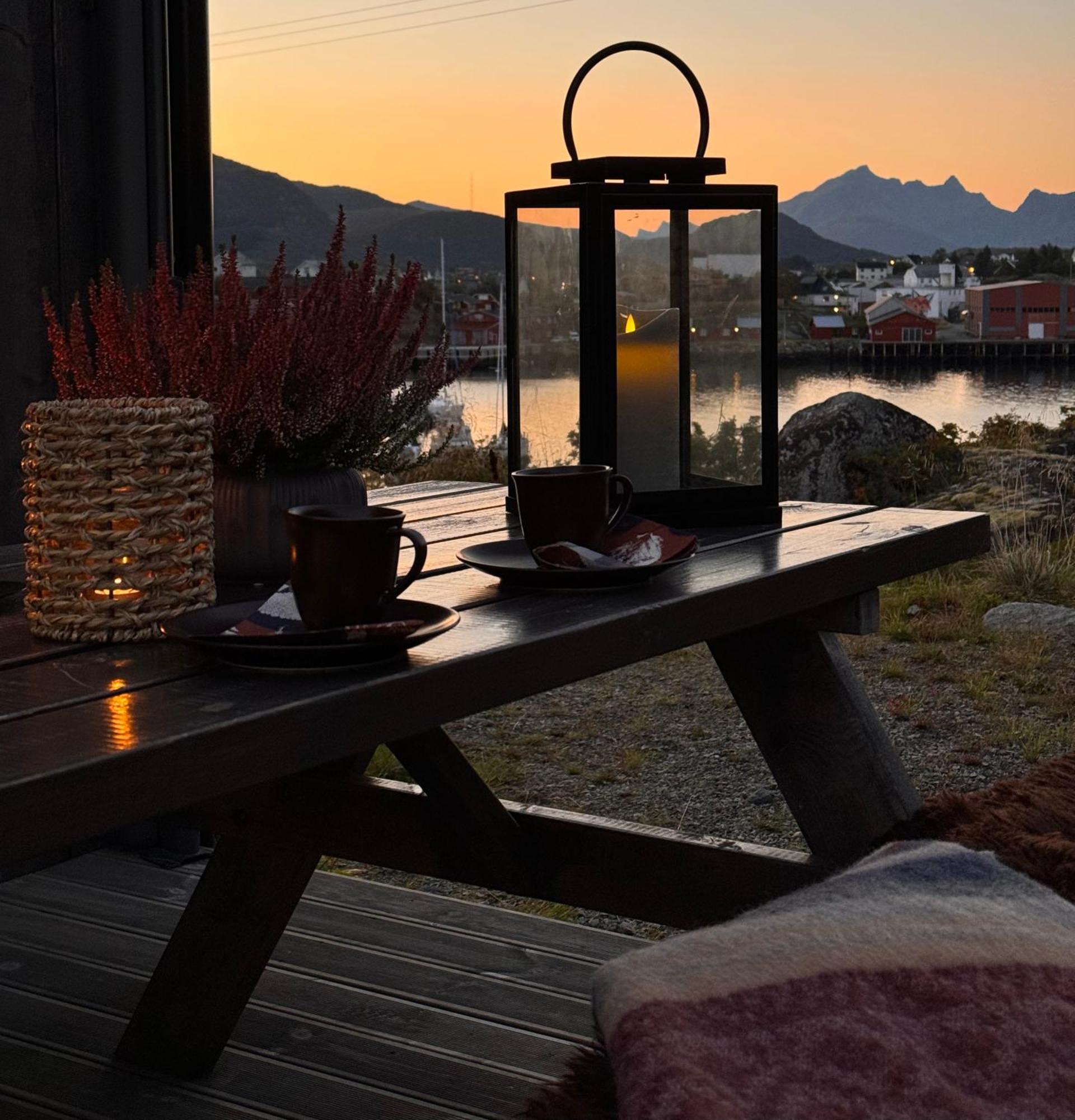 Superior Cabin Ballstad Lofoten Eksteriør billede